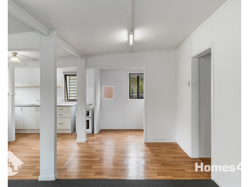 456 Oxley Avenue, Redcliffe QLD 4020