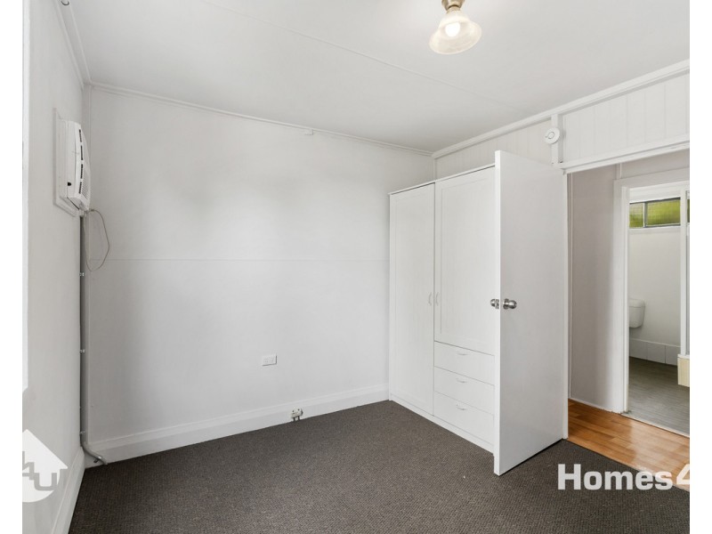 456 Oxley Avenue, Redcliffe QLD 4020