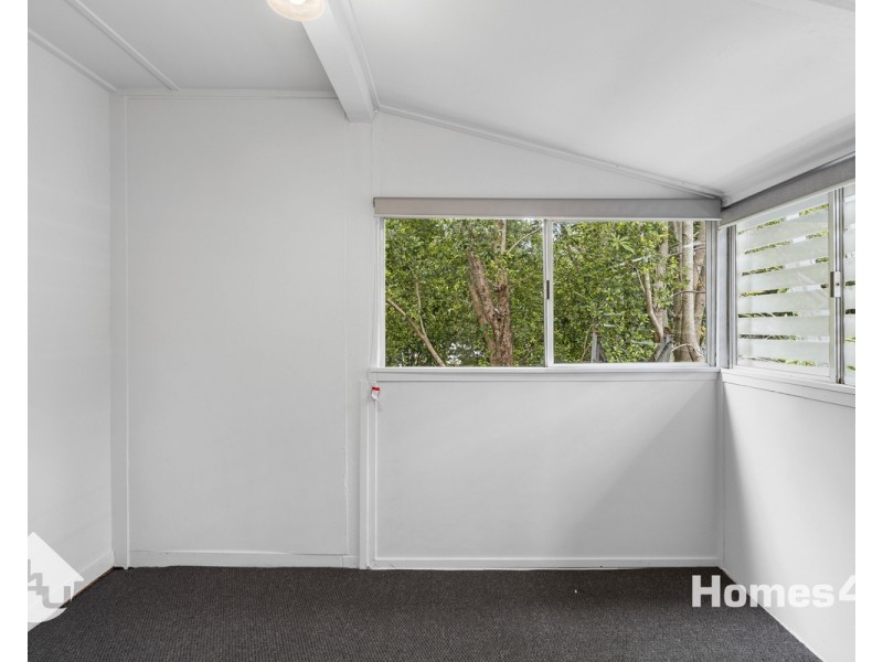 456 Oxley Avenue, Redcliffe QLD 4020