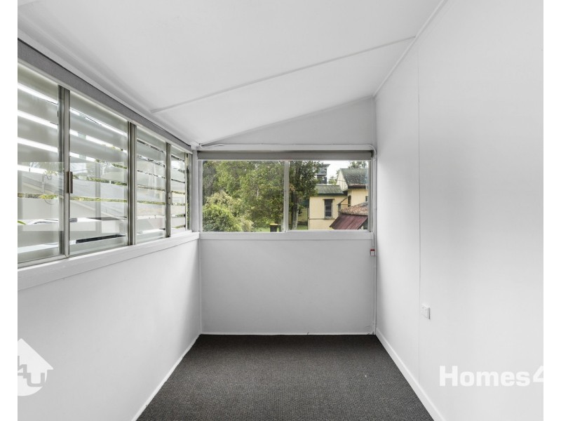 456 Oxley Avenue, Redcliffe QLD 4020