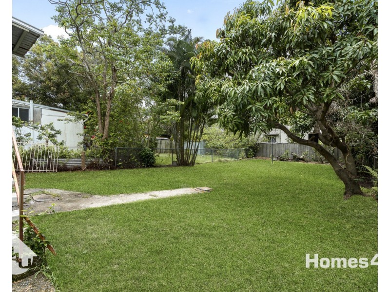 456 Oxley Avenue, Redcliffe QLD 4020