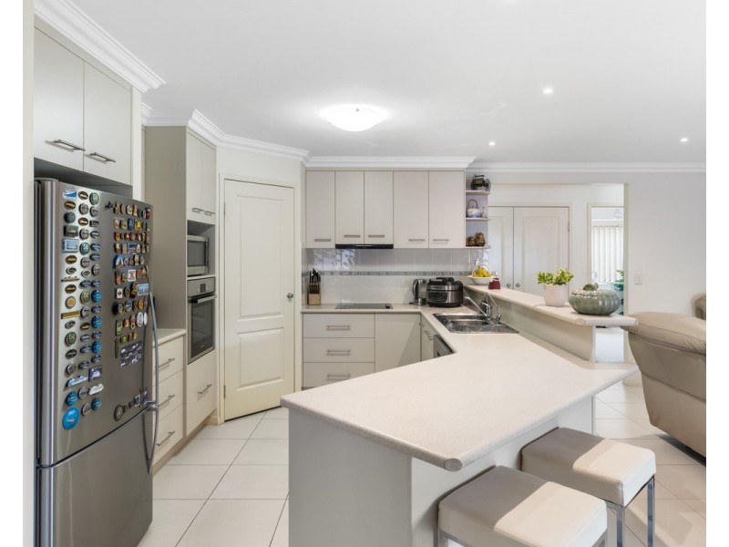 39 Allister Crescent, Rothwell QLD 4022