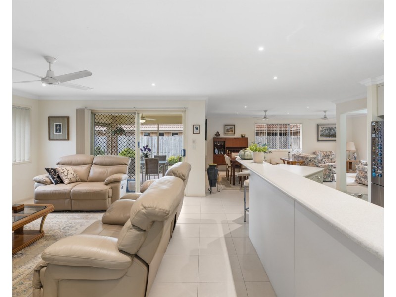 39 Allister Crescent, Rothwell QLD 4022