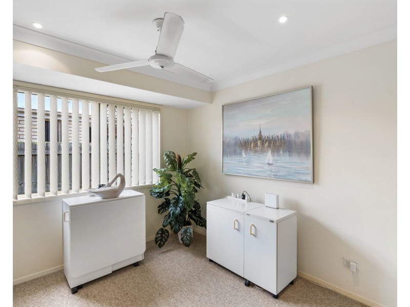 39 Allister Crescent, Rothwell QLD 4022