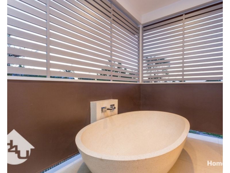 48 Fourth Avenue, Sandgate QLD 4017