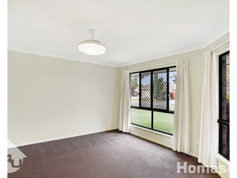 9 Dobell Street, Rothwell QLD 4022