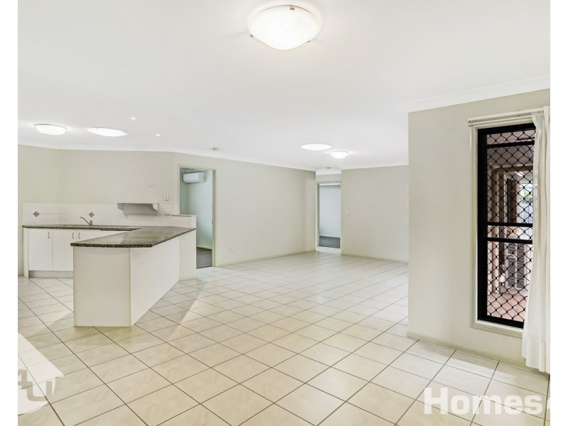 9 Dobell Street, Rothwell QLD 4022