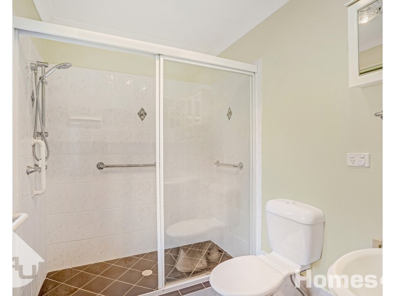 9 Dobell Street, Rothwell QLD 4022