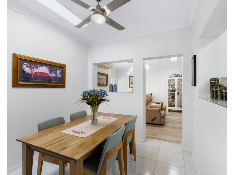 2/15 Eugenia Avenue, Rothwell QLD 4022