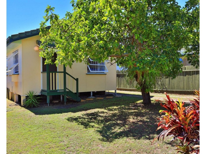 322 Scarborough Road, Scarborough QLD 4020