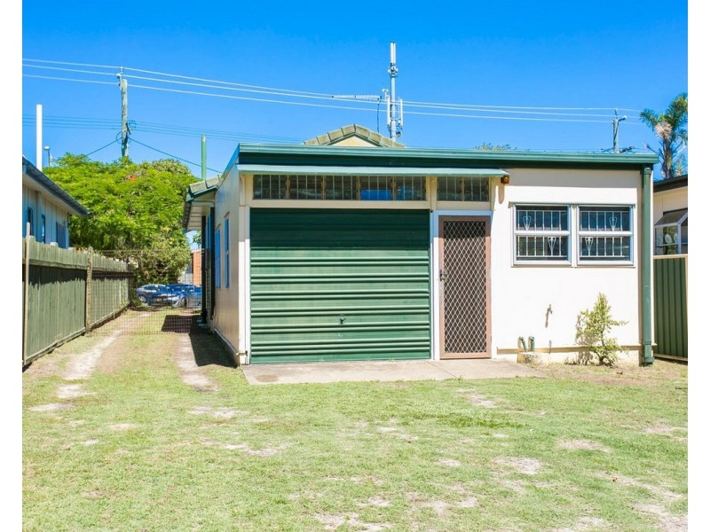 322 Scarborough Road, Scarborough QLD 4020