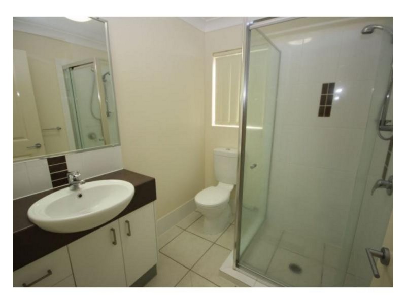 Unit 2/15 Lane Street, Clontarf QLD 4019