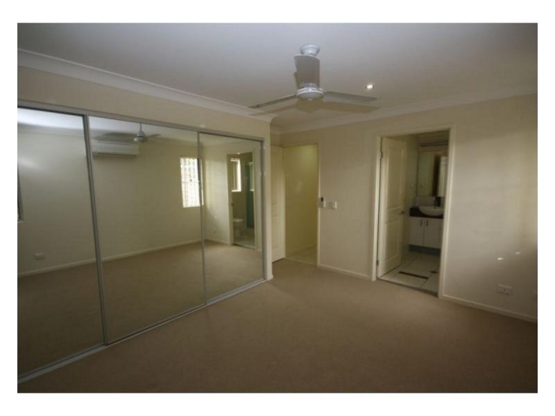 Unit 2/15 Lane Street, Clontarf QLD 4019