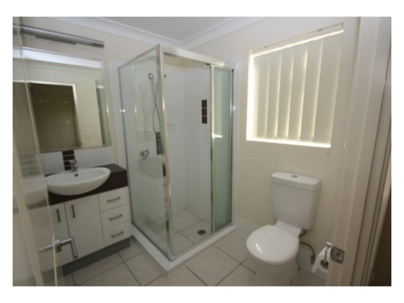 Unit 2/15 Lane Street, Clontarf QLD 4019