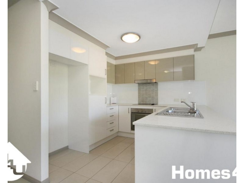 2/7 Sutton Street, Redcliffe QLD 4020