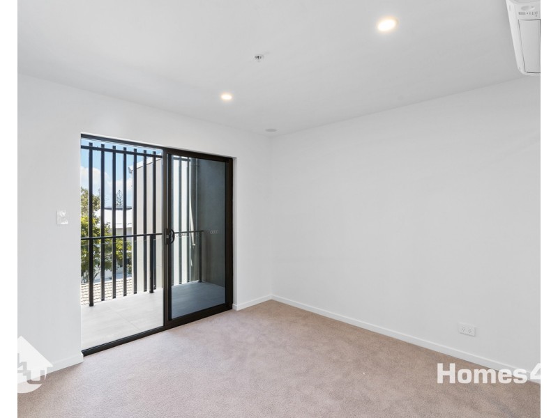 174-176 Mein Street, Scarborough QLD 4020