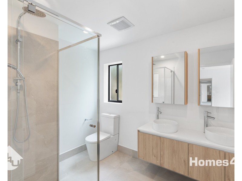 174-176 Mein Street, Scarborough QLD 4020