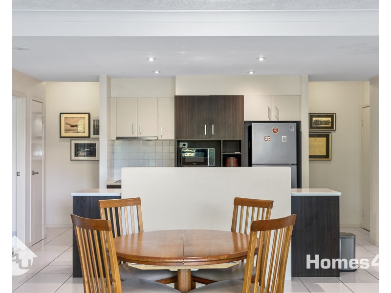 5/33 Humpybong Esplanade, Redcliffe QLD 4020