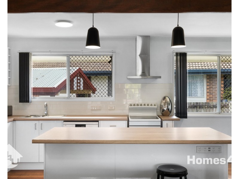 35 Rainbow Street, Deception Bay QLD 4508