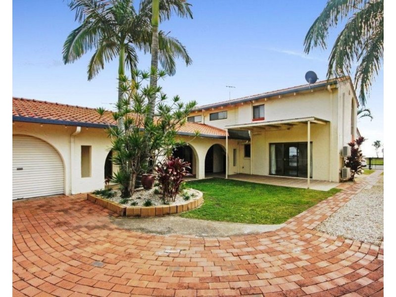 83 Endeavour Esplanade, Newport QLD 4020