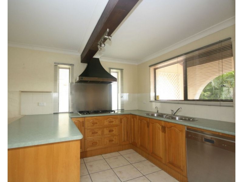 83 Endeavour Esplanade, Newport QLD 4020