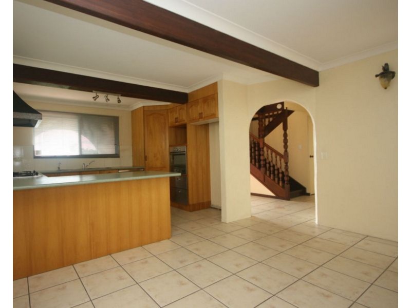 83 Endeavour Esplanade, Newport QLD 4020