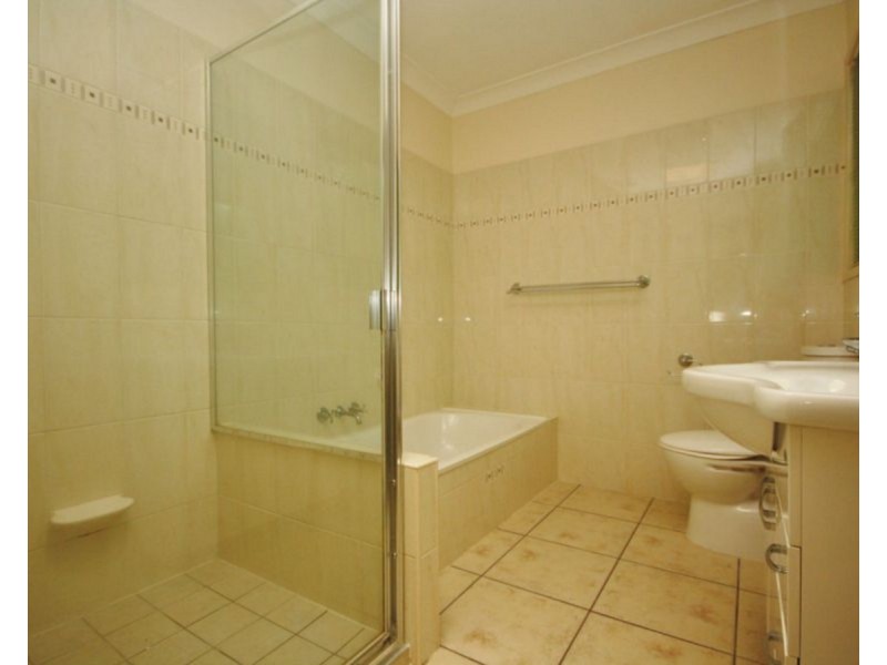 83 Endeavour Esplanade, Newport QLD 4020