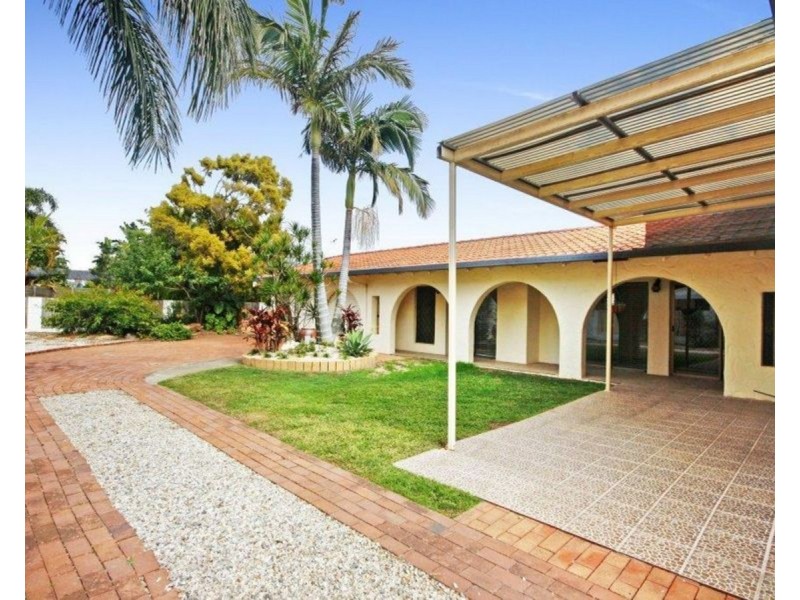 83 Endeavour Esplanade, Newport QLD 4020