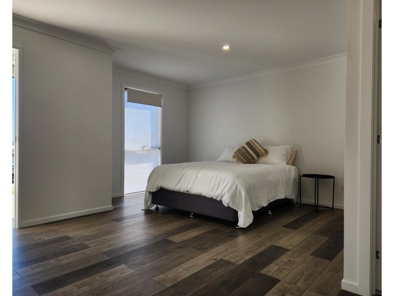 2/61a Griffith Road, Redcliffe QLD 4020