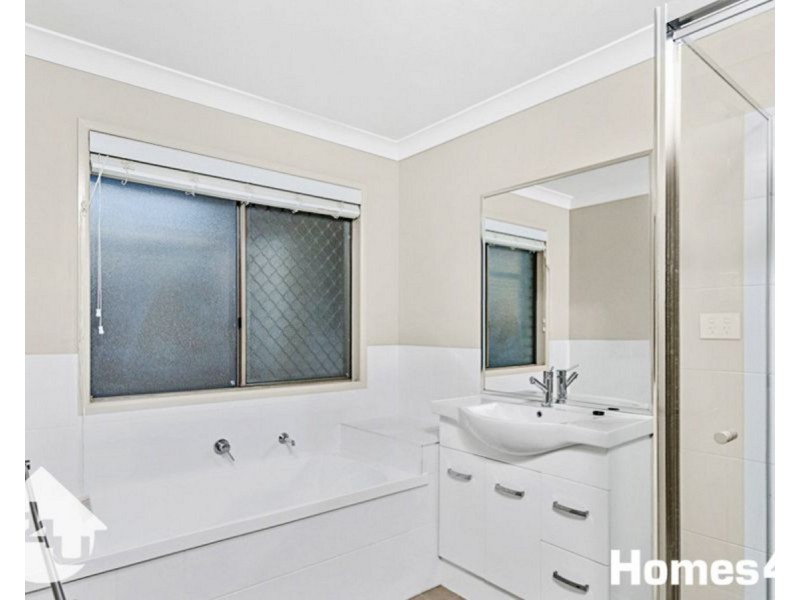 109 Scarborough Road, Redcliffe QLD 4020