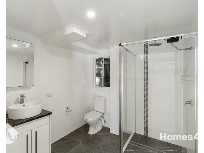 33 Frost Street, Clontarf QLD 4019