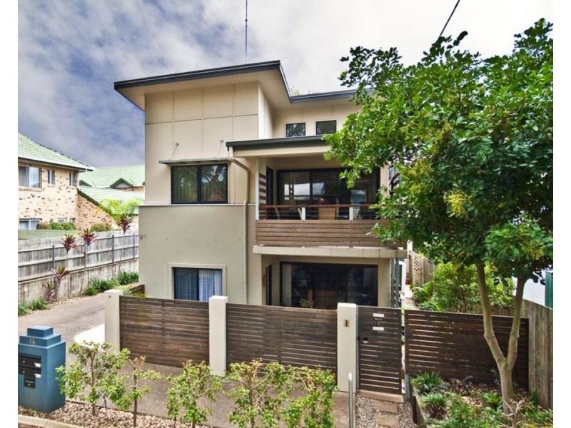 Unit 2/14 Grant Street, Redcliffe QLD 4020