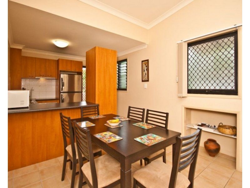 Unit 2/14 Grant Street, Redcliffe QLD 4020
