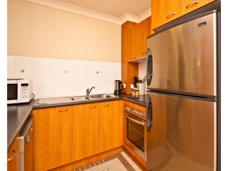Unit 2/14 Grant Street, Redcliffe QLD 4020