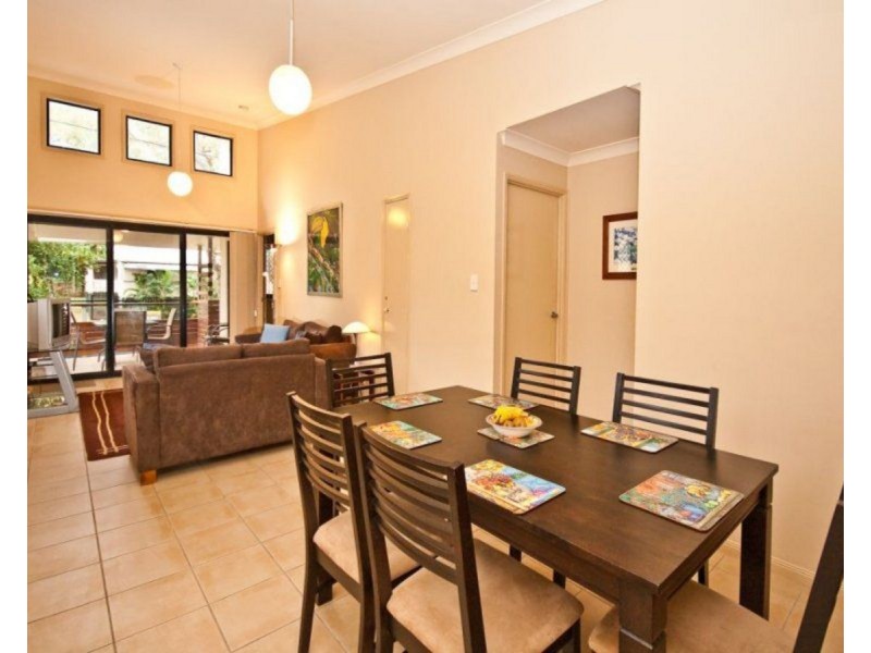 Unit 2/14 Grant Street, Redcliffe QLD 4020