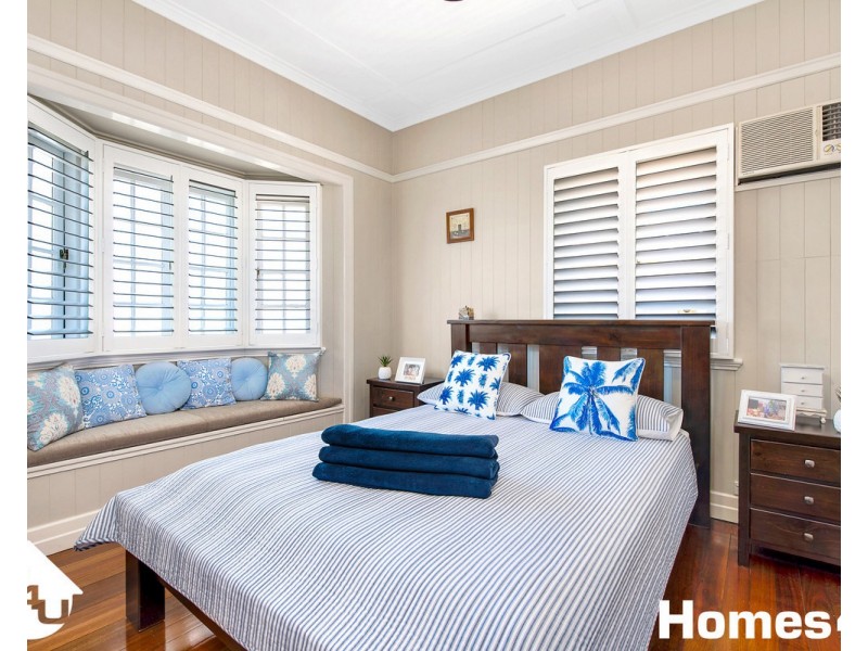 37 Victoria Avenue, Woody Point QLD 4019