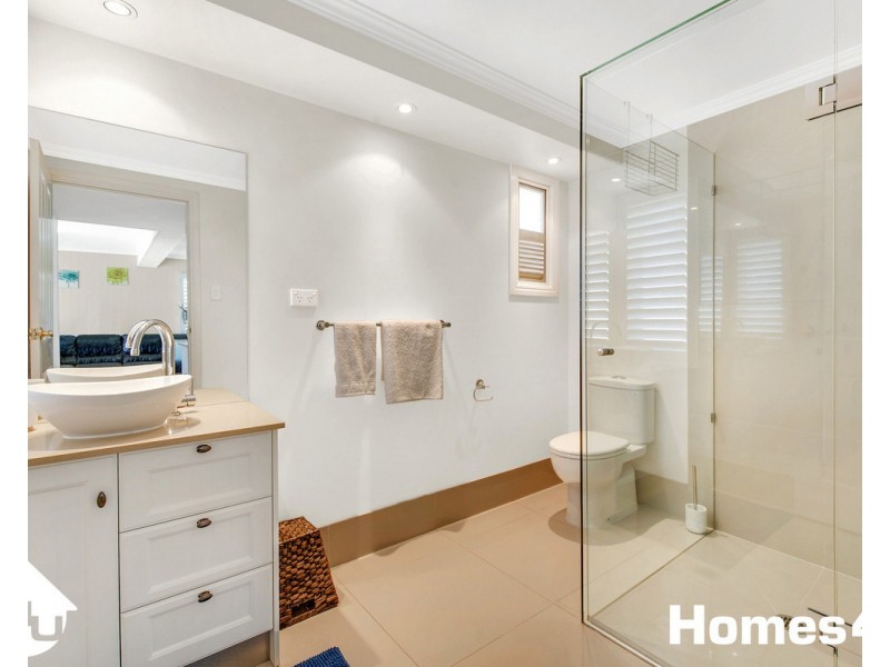37 Victoria Avenue, Woody Point QLD 4019