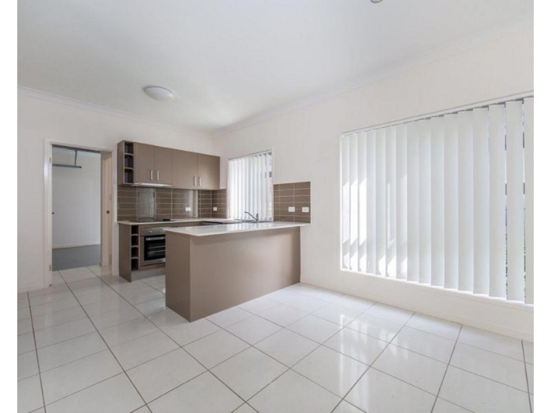 Unit 2/27 Tilley Street, Redcliffe QLD 4020