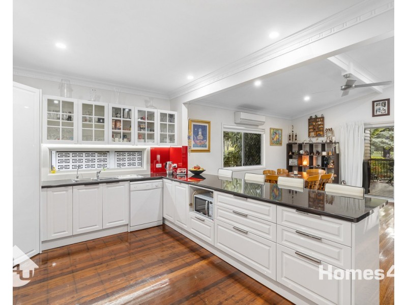29 Frost Street, Clontarf QLD 4019