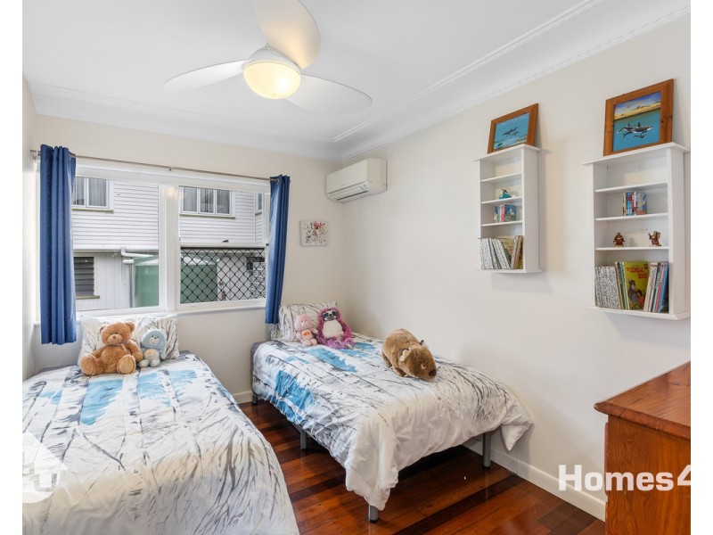 29 Frost Street, Clontarf QLD 4019