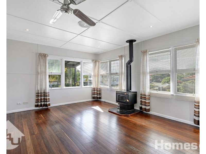 47 Griffith Road, Scarborough QLD 4020