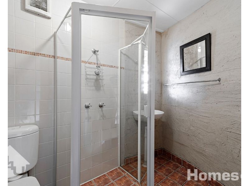 47 Griffith Road, Scarborough QLD 4020