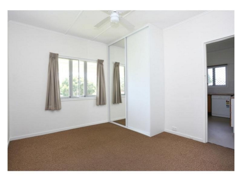 78 Plume Street, Redcliffe QLD 4020