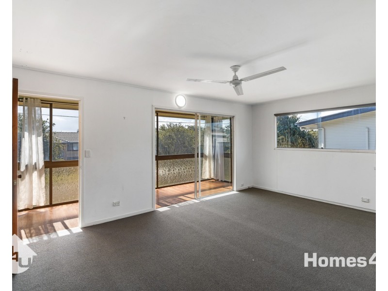 10a Kurrowah Crescent, Margate QLD 4019