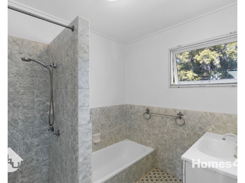 10a Kurrowah Crescent, Margate QLD 4019