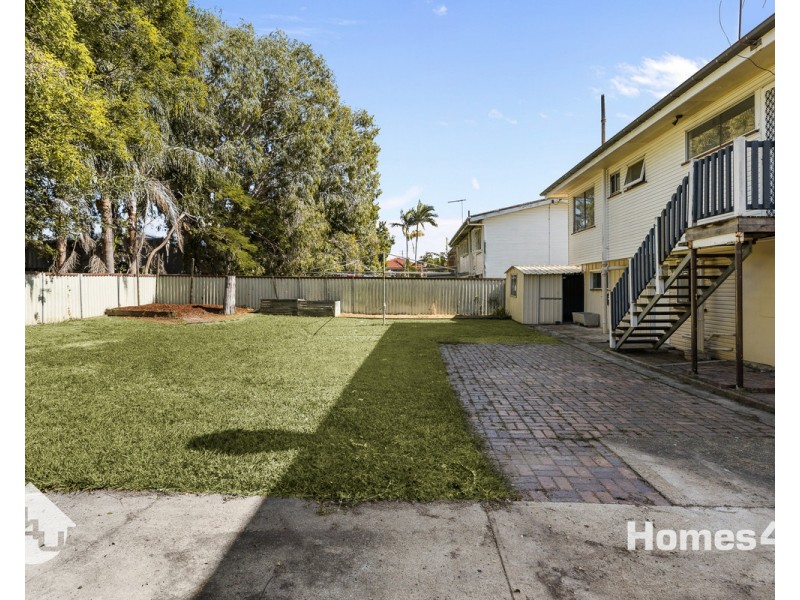10a Kurrowah Crescent, Margate QLD 4019