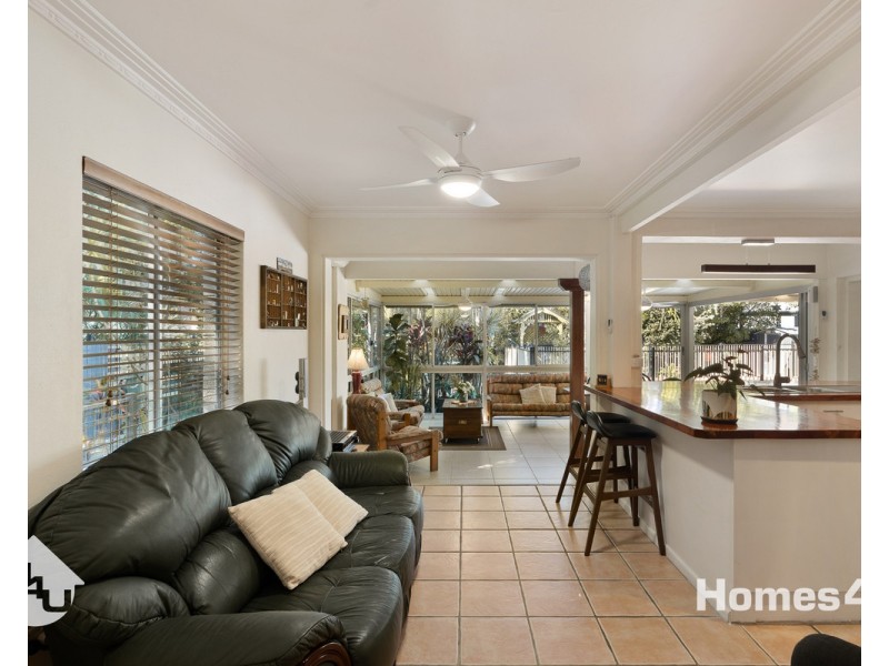 6 Moffatt Street, Scarborough QLD 4020