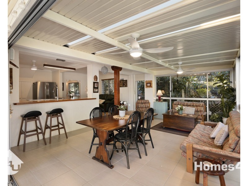 6 Moffatt Street, Scarborough QLD 4020