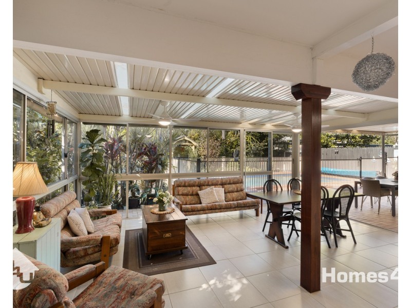 6 Moffatt Street, Scarborough QLD 4020