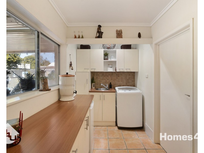 6 Moffatt Street, Scarborough QLD 4020
